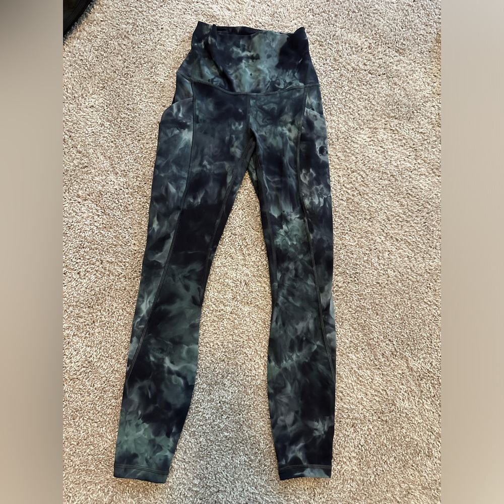 Lululemon Align™ High-Rise leggings 25" - Size 0 Women's
